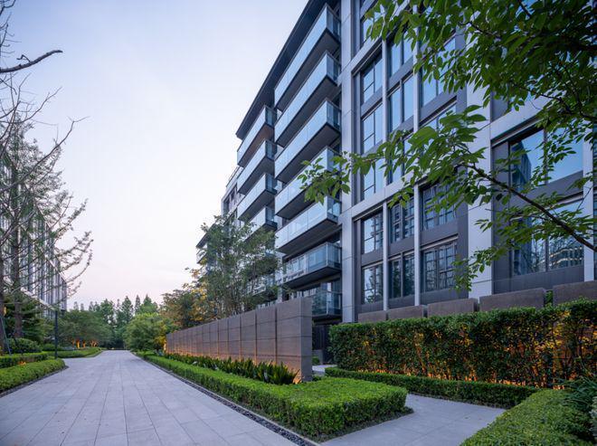 楼处发布：保利世博天悦理想品质人居冰球突破豪华版通告 保利世博天悦售